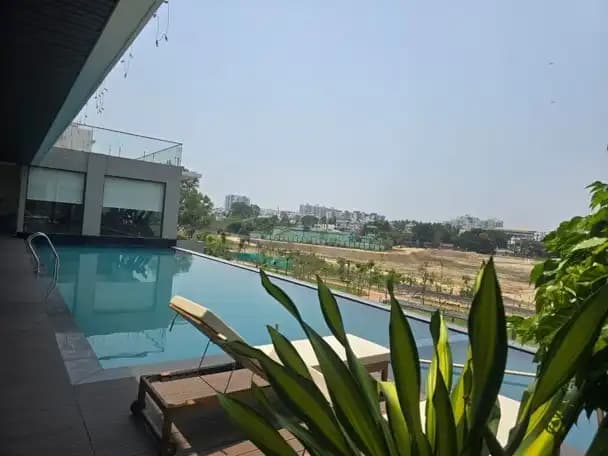 Swimming Pool with Kids Pool